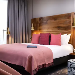 *** Hotel Maxim Folies Francia